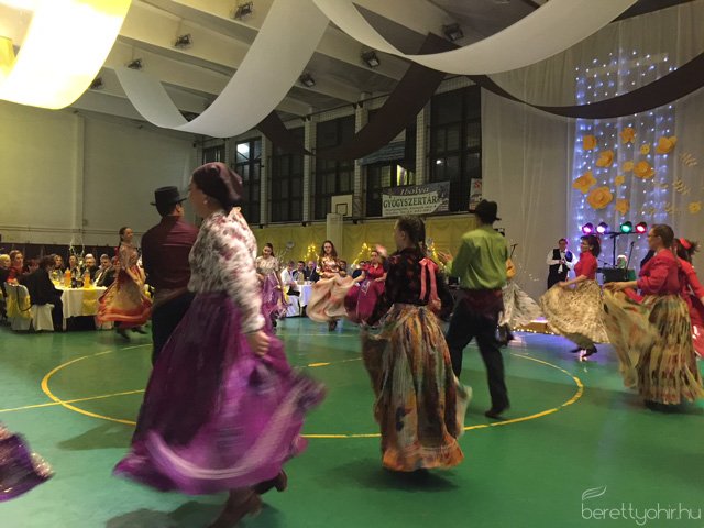 12. Jótékonysági Kórházbál 35